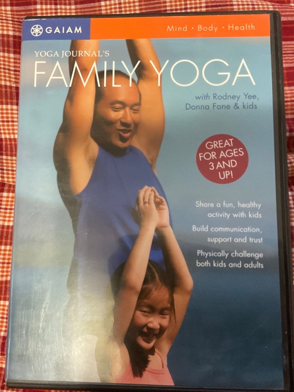 YOGA JOURNAL'S YOGA FAMILY-DVD with Rodney Yee, Donna Fone & Kids